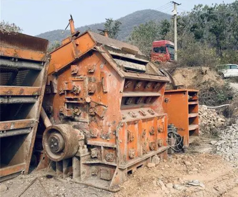 Second-hand hammer crusher