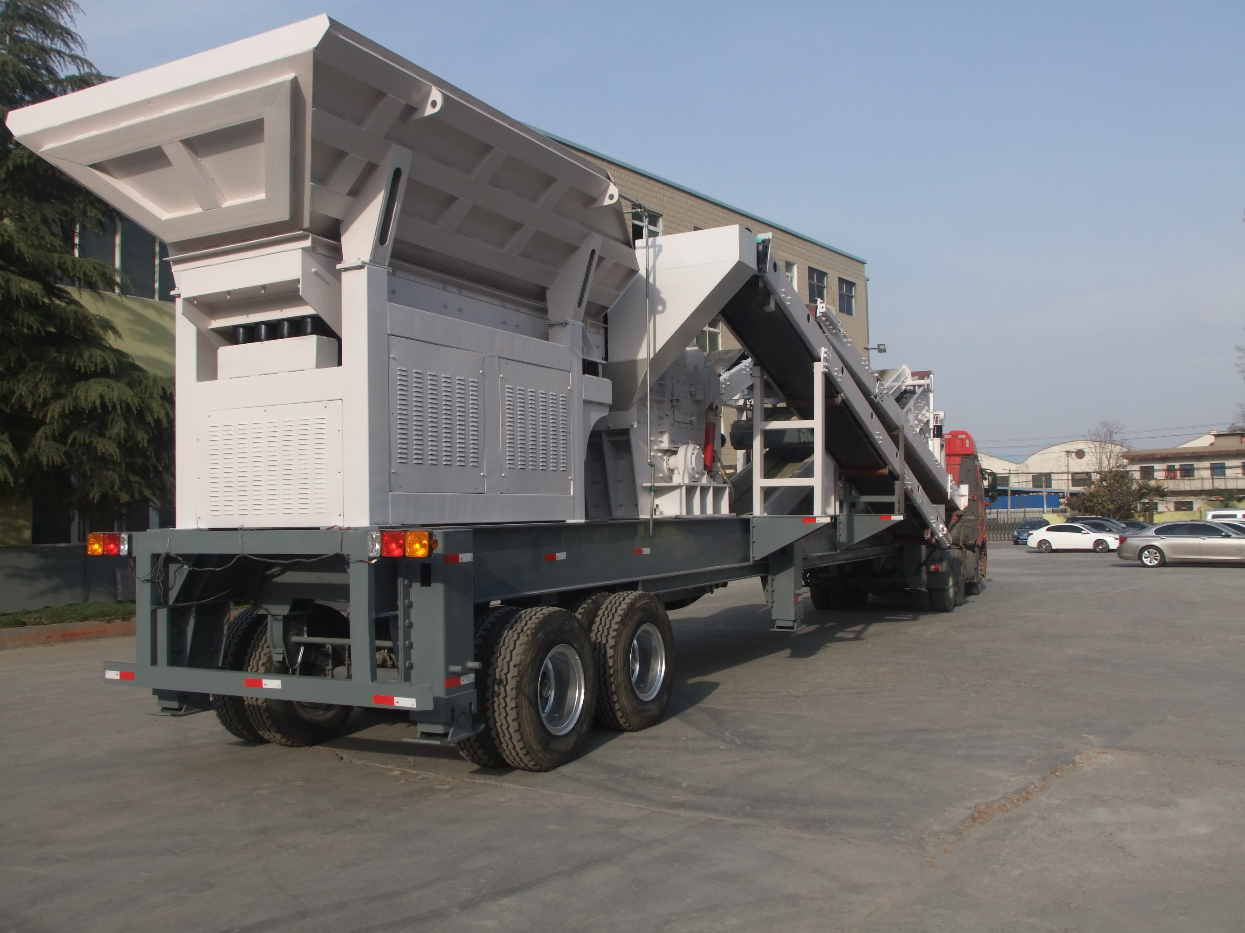 mobile crusher station xkj group 003